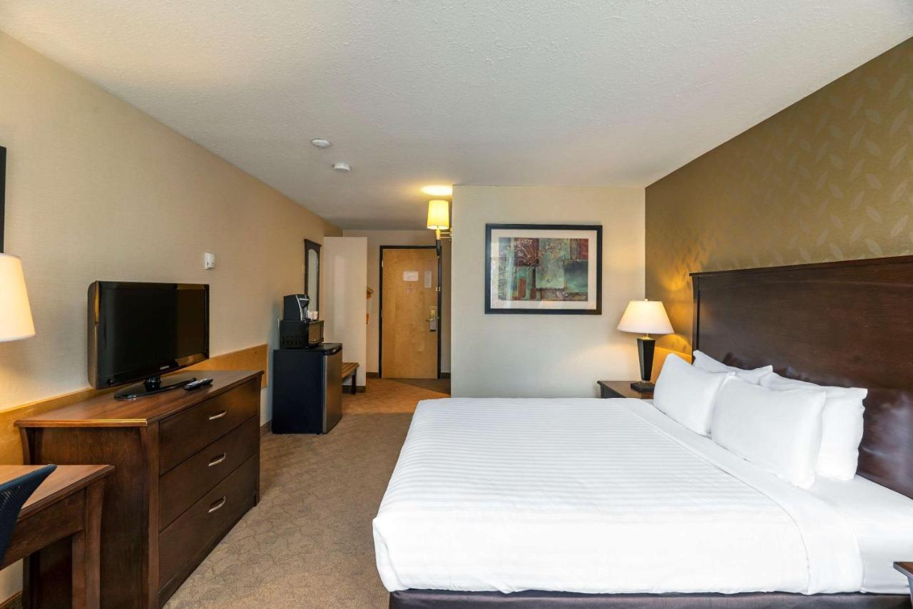 Prestige Riverside Lodge Quesnel Esterno foto