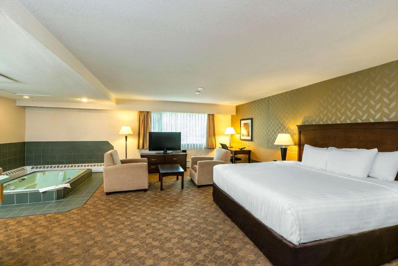 Prestige Riverside Lodge Quesnel Esterno foto